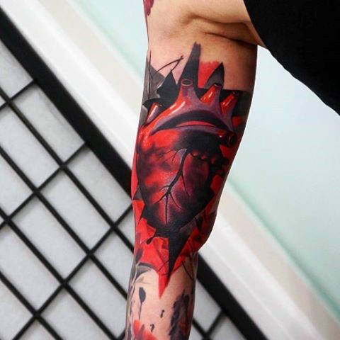 tatuagem coracao anatomico realista 57