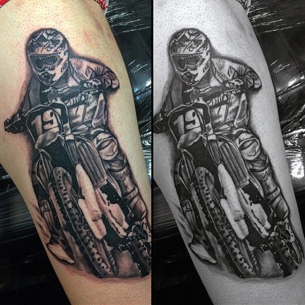 tatuagem motocross 69