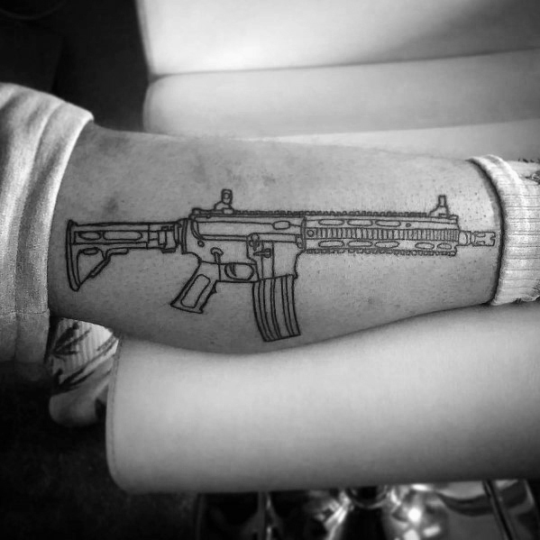 tatuagem AR 15 65