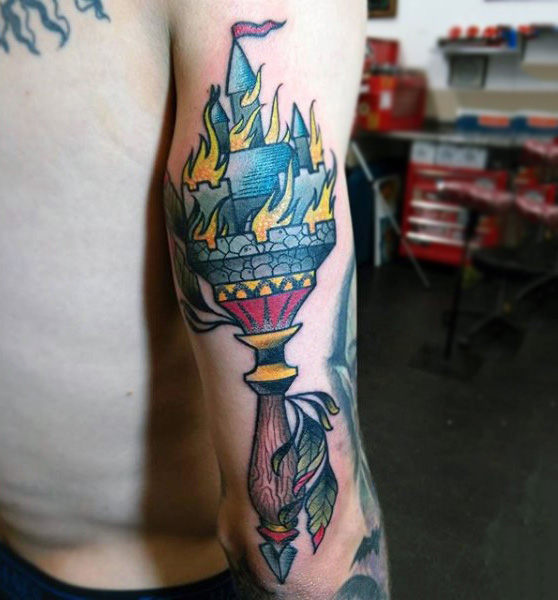 tatuagem castelo 64