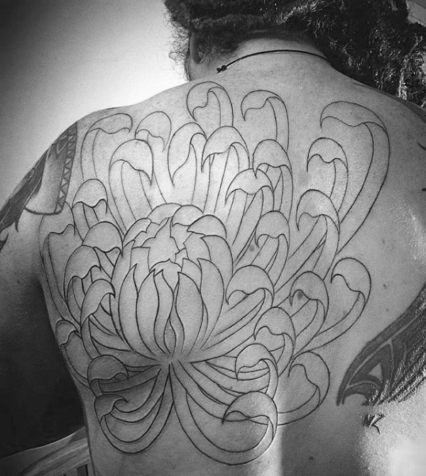 tatuagem crisantemo 136