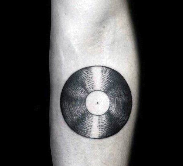 tatuagem discos de vinil 68
