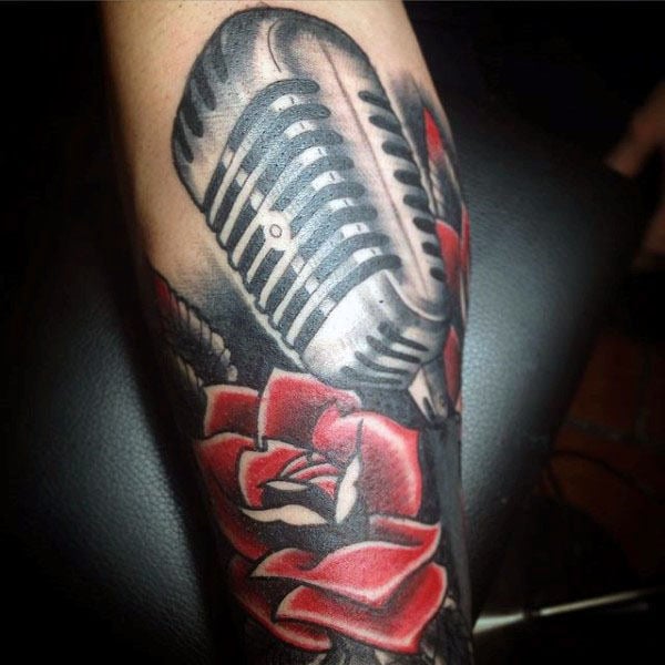 tatuagem microfone 100