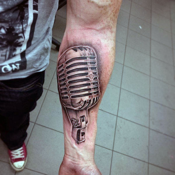 tatuagem microfone 130