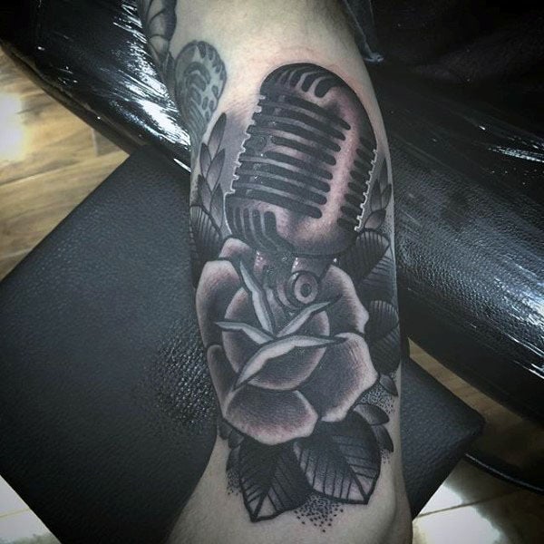 tatuagem microfone 136