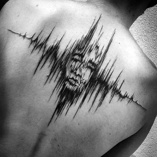 tatuagem ondas sonoras 38