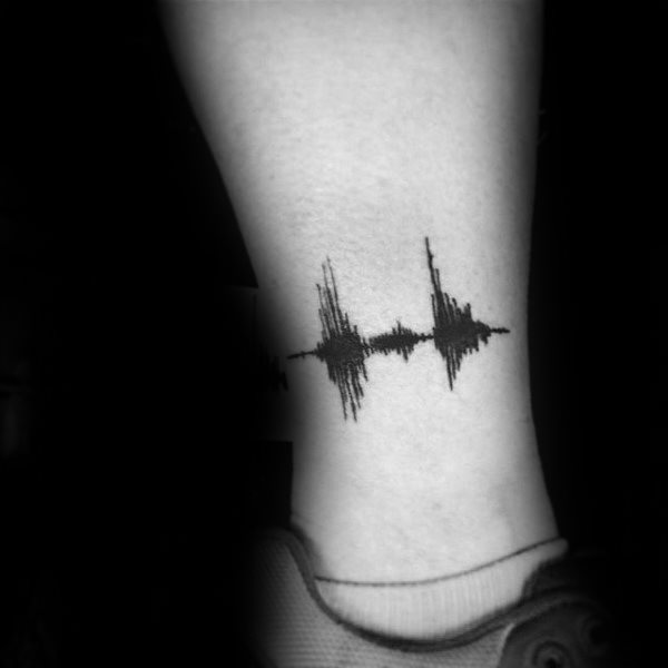 tatuagem ondas sonoras 50