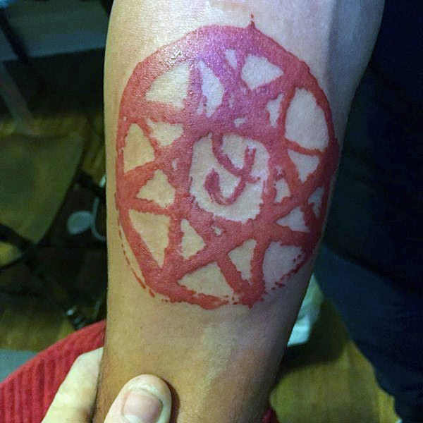 tatuagem tinta vermelha 104