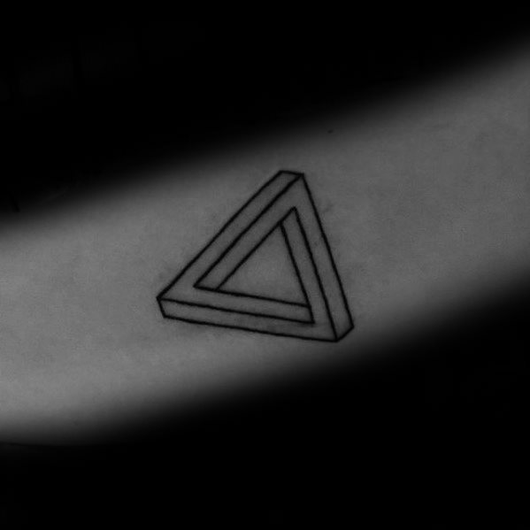 tatuagem triangulo penrose 9604