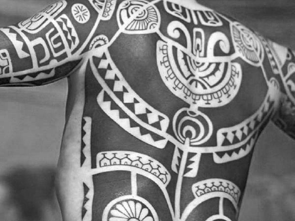 tatuagem tribal costas 04