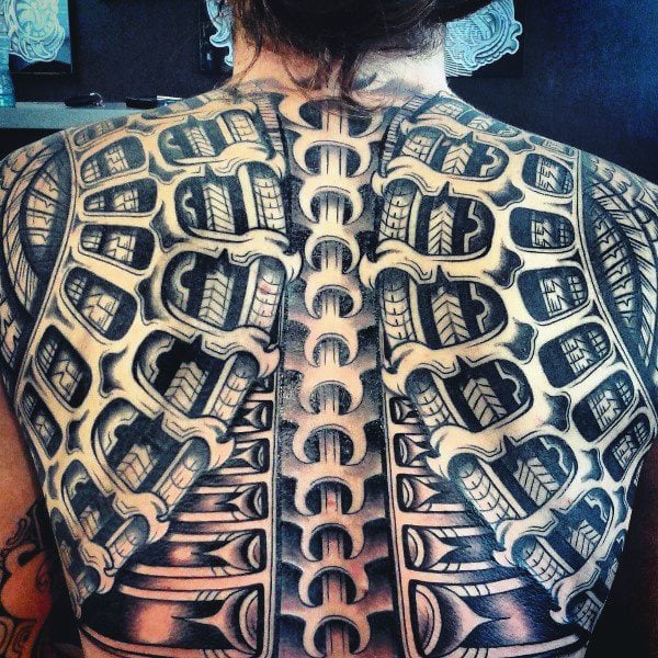 tatuagem tribal costas 112