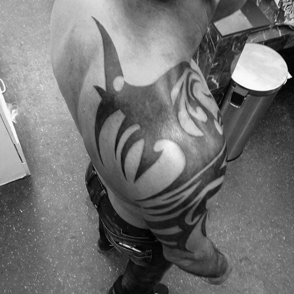 tatuagem tribal costas 58
