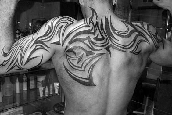 tatuagem tribal costas 64