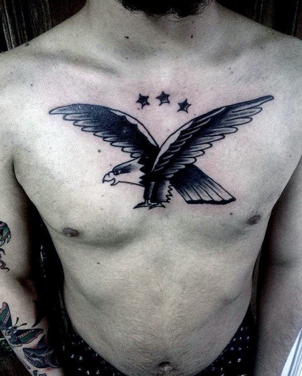 tatuagem aguia peito 111