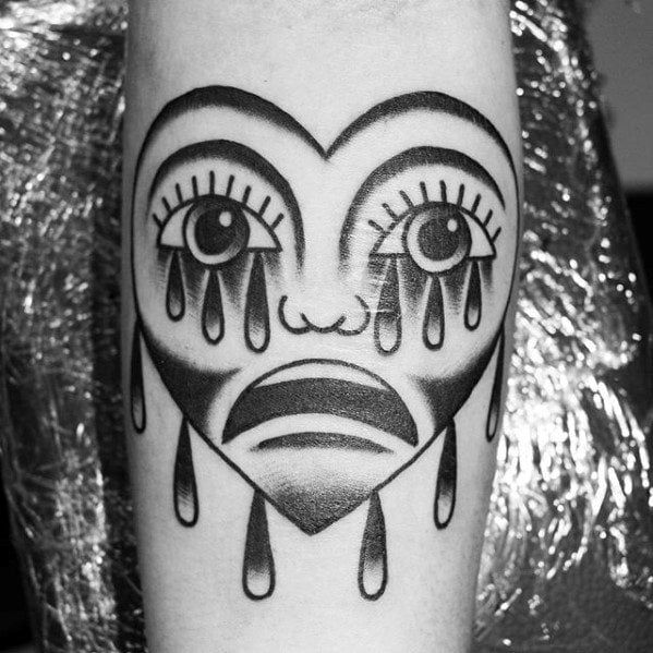 tatuagem coracao chorando 71