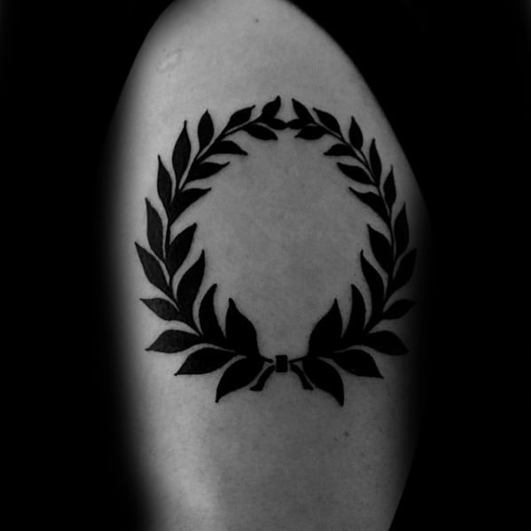 tatuagem coroa de louros 43