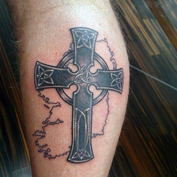 tatuagem cruz celta 133