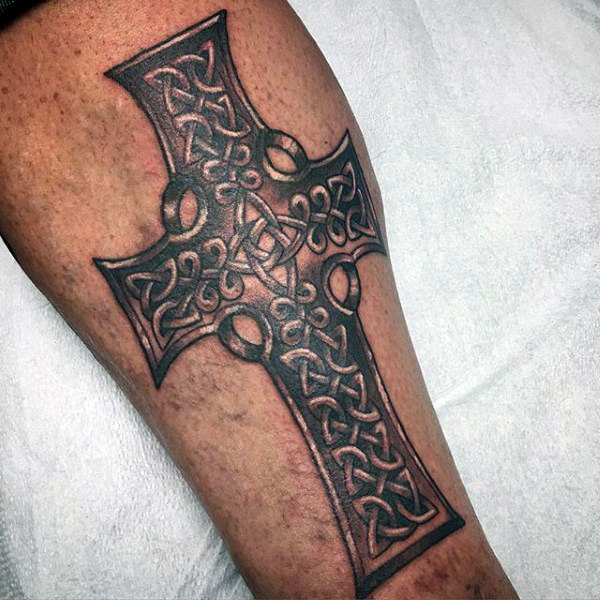 tatuagem cruz celta 153