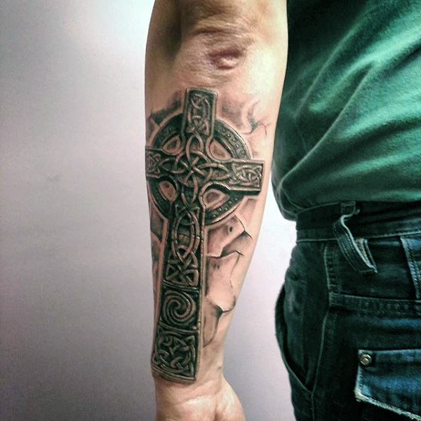 tatuagem cruz celta 177