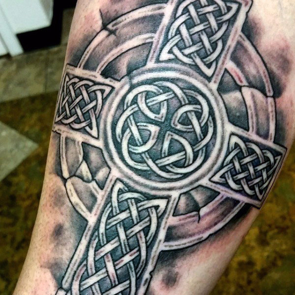 tatuagem cruz celta 341