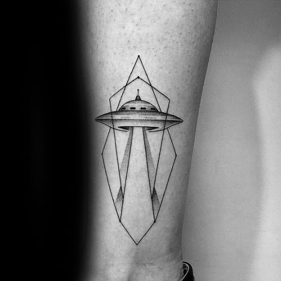 tatuagem nave espacial astronave 16