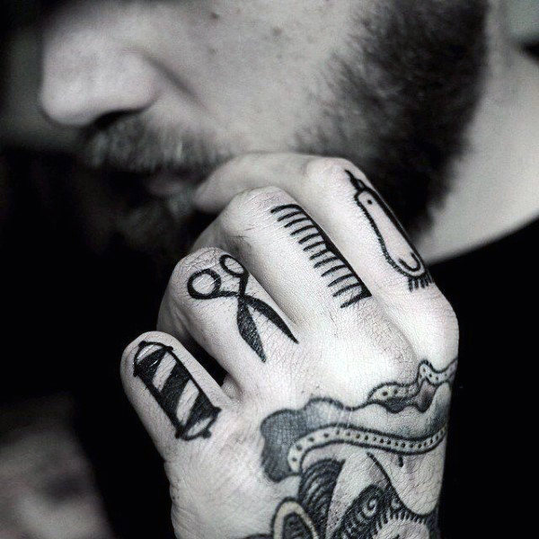 tatuagem nos dedos 115