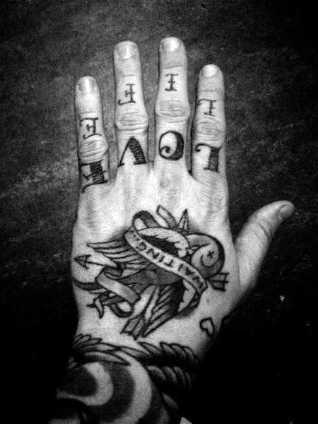 tatuagem nos dedos 165