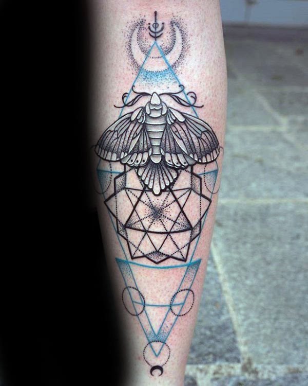 tatuagem traca mariposa 01