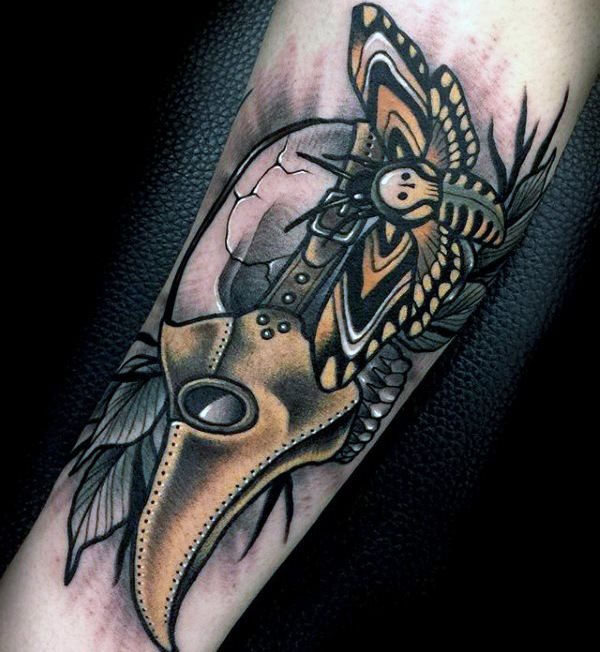 tatuagem traca mariposa 139