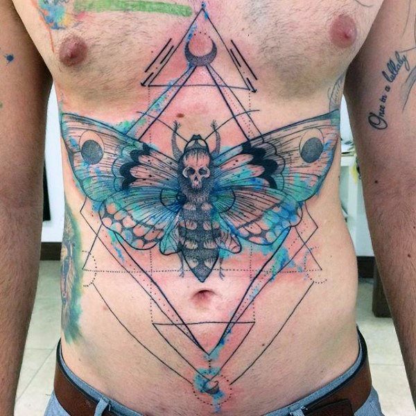 tatuagem traca mariposa 171