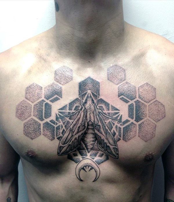 tatuagem traca mariposa 25