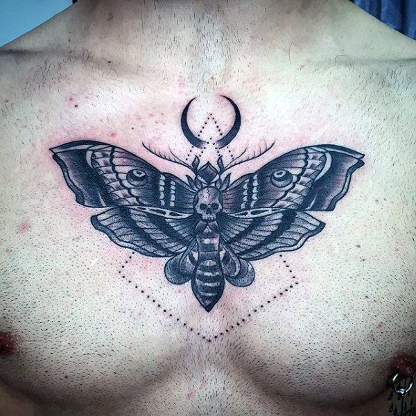 tatuagem traca mariposa 37