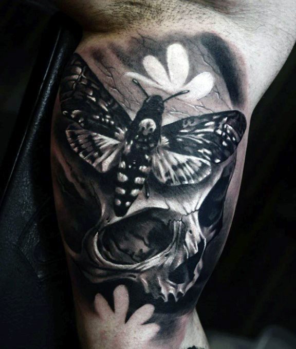 tatuagem traca mariposa 99