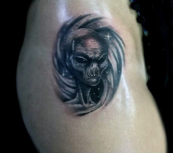 tatuagem alien 99