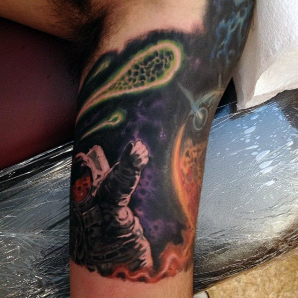 tatuagem astronauta astronomia 141