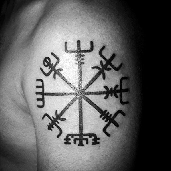 tatuagem bussola viking vegvisir 62
