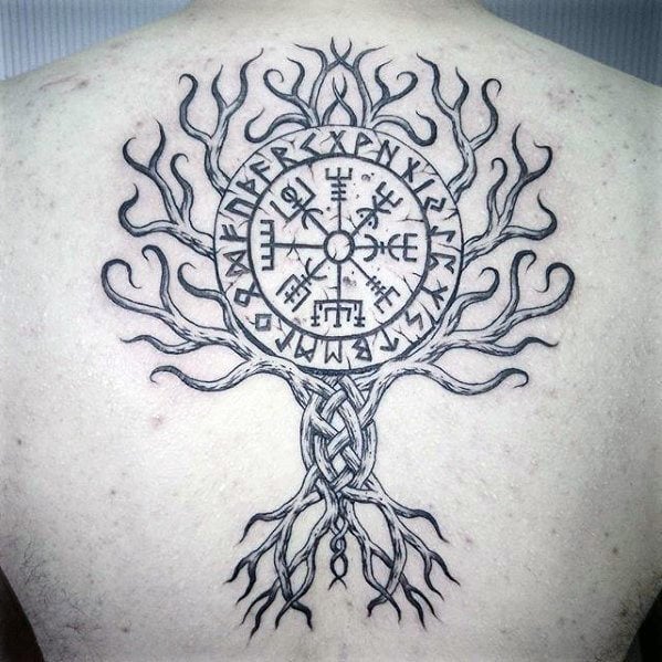 tatuagem bussola viking vegvisir 76