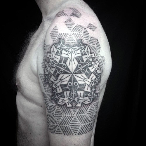 tatuagem geometria sagrada 293