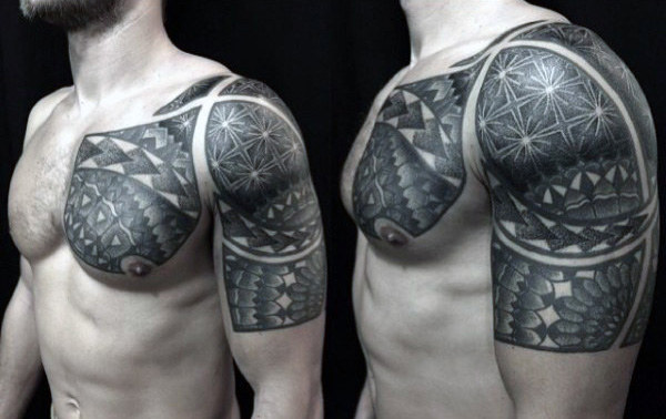 tatuagem geometria sagrada 93
