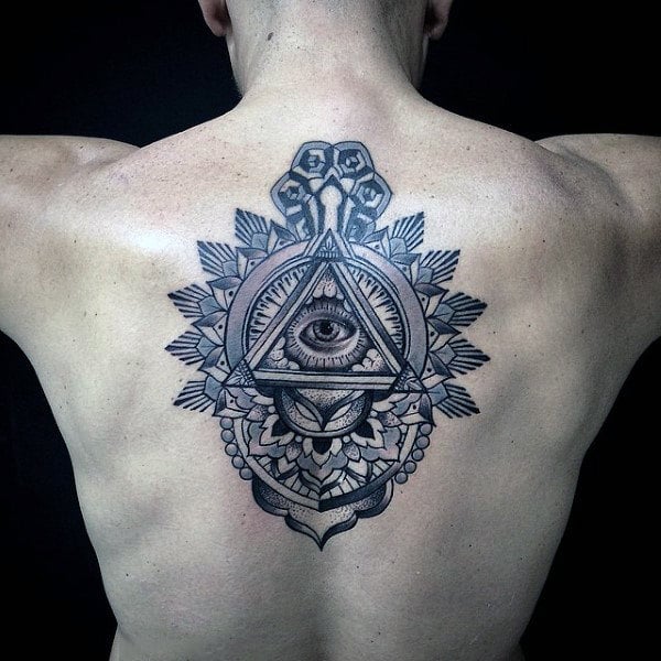 tatuagem simbolo illuminati 61