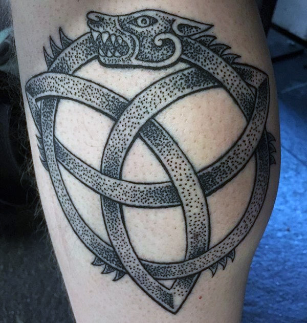 tatuagem simbolo triquetra 49
