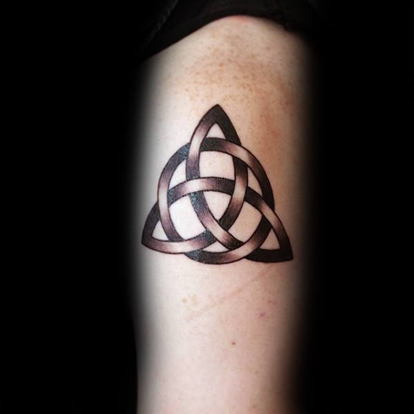 tatuagem simbolo triquetra 89