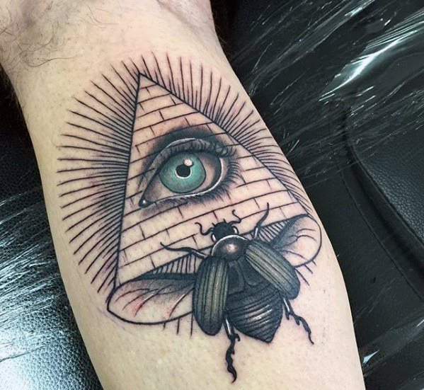 60 de tatuaje cu gândaci (cu semnificația lor)